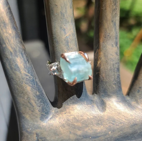 Aquamarine HUGE 9k raw nugget & Topaz Sterling ring sz8.5 - Picture 3 of 7